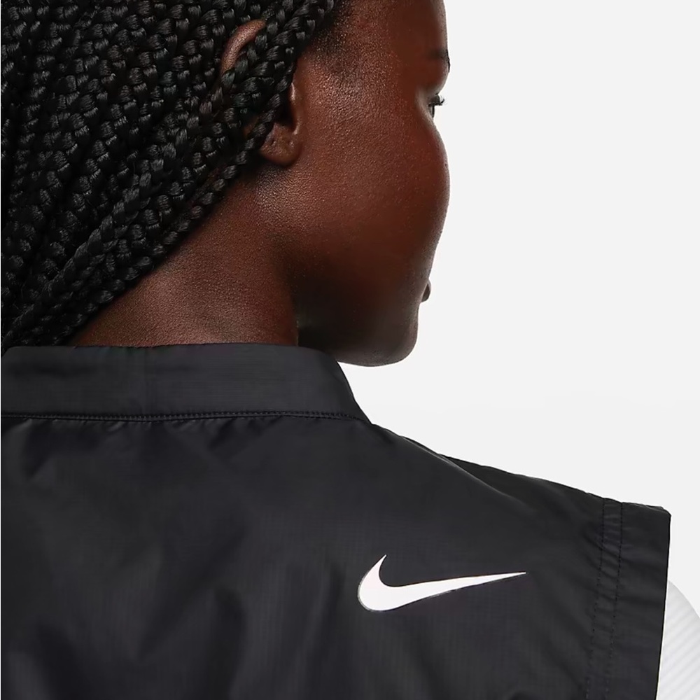 NEW🖤⛳️Nike Tour Repel Women's Golf Vest $100 - Picture 8 of 13